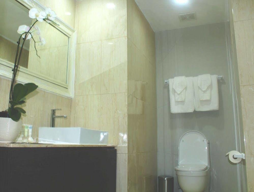 One Pacific Hotel Tamuning Dış mekan fotoğraf